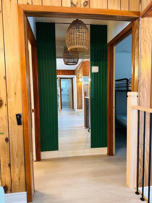 Private Riverfront Cottage in Muskoka - The MARA