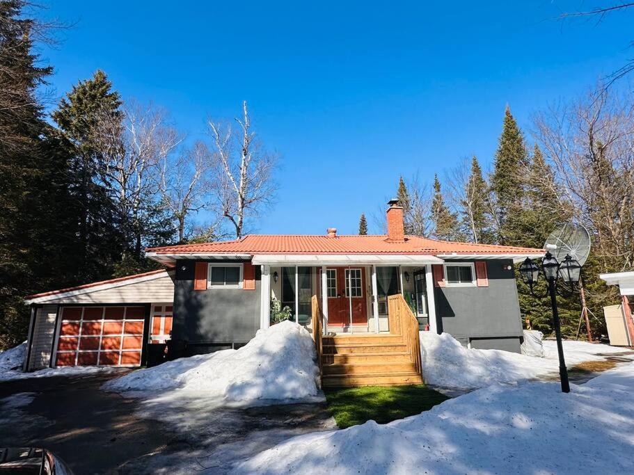 Private Riverfront Cottage in Muskoka - The MARA
