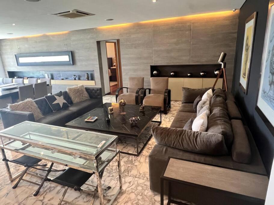 Luxurious apartment in Reforma 222 — Mexico City