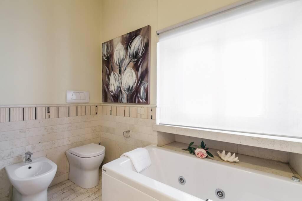 BORGO PIO - quite and spacious apt
