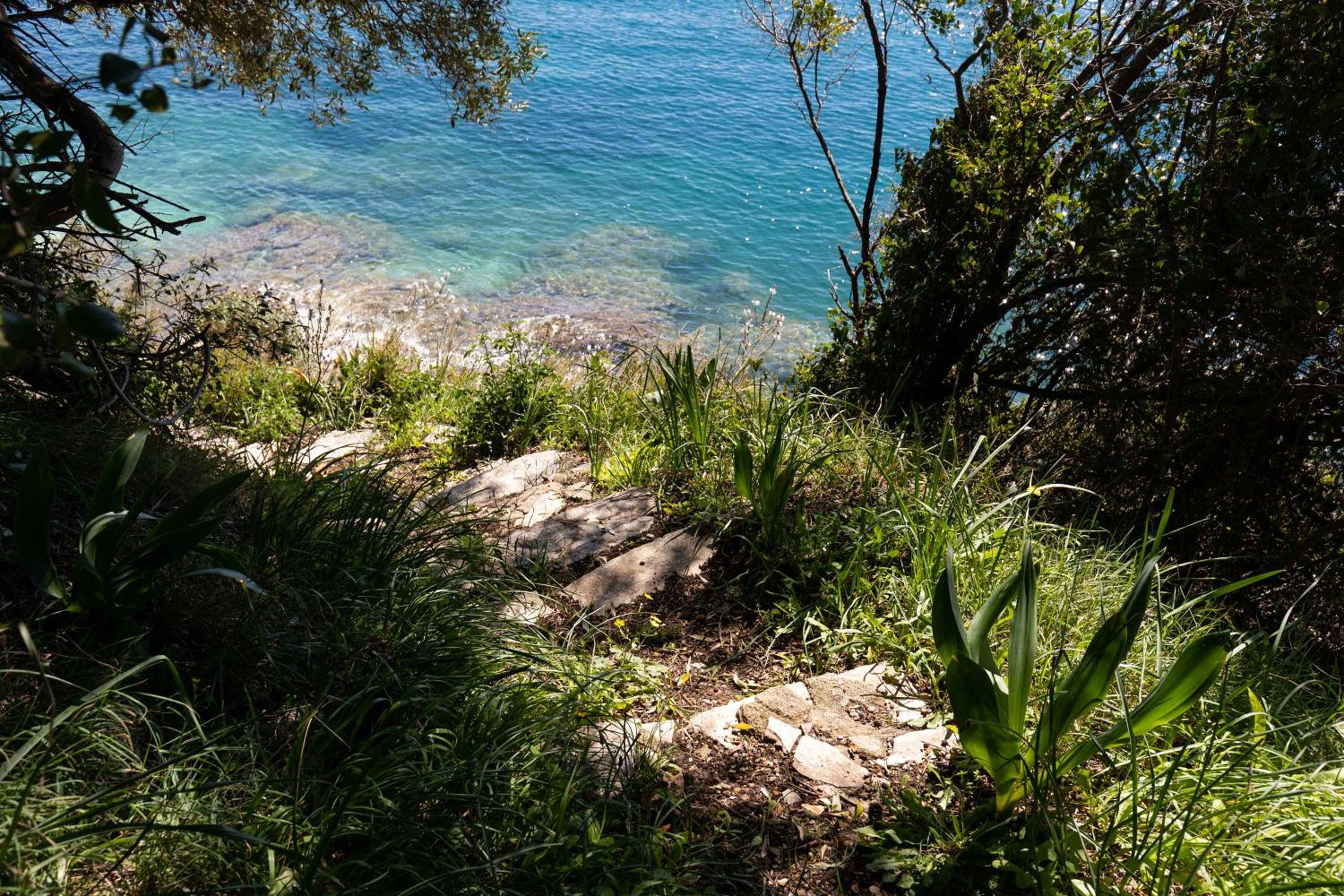Kalami Lookout Villa