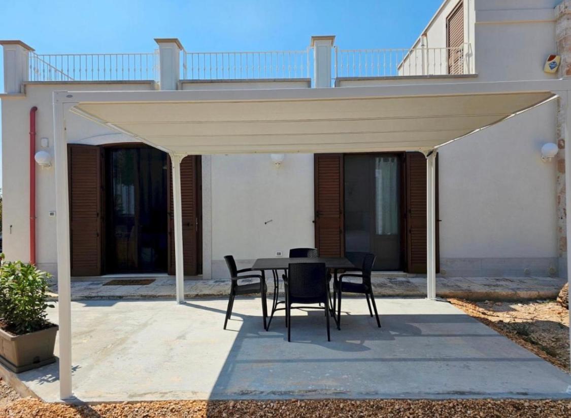 Lina 840 en Monopoli — balance & terrace