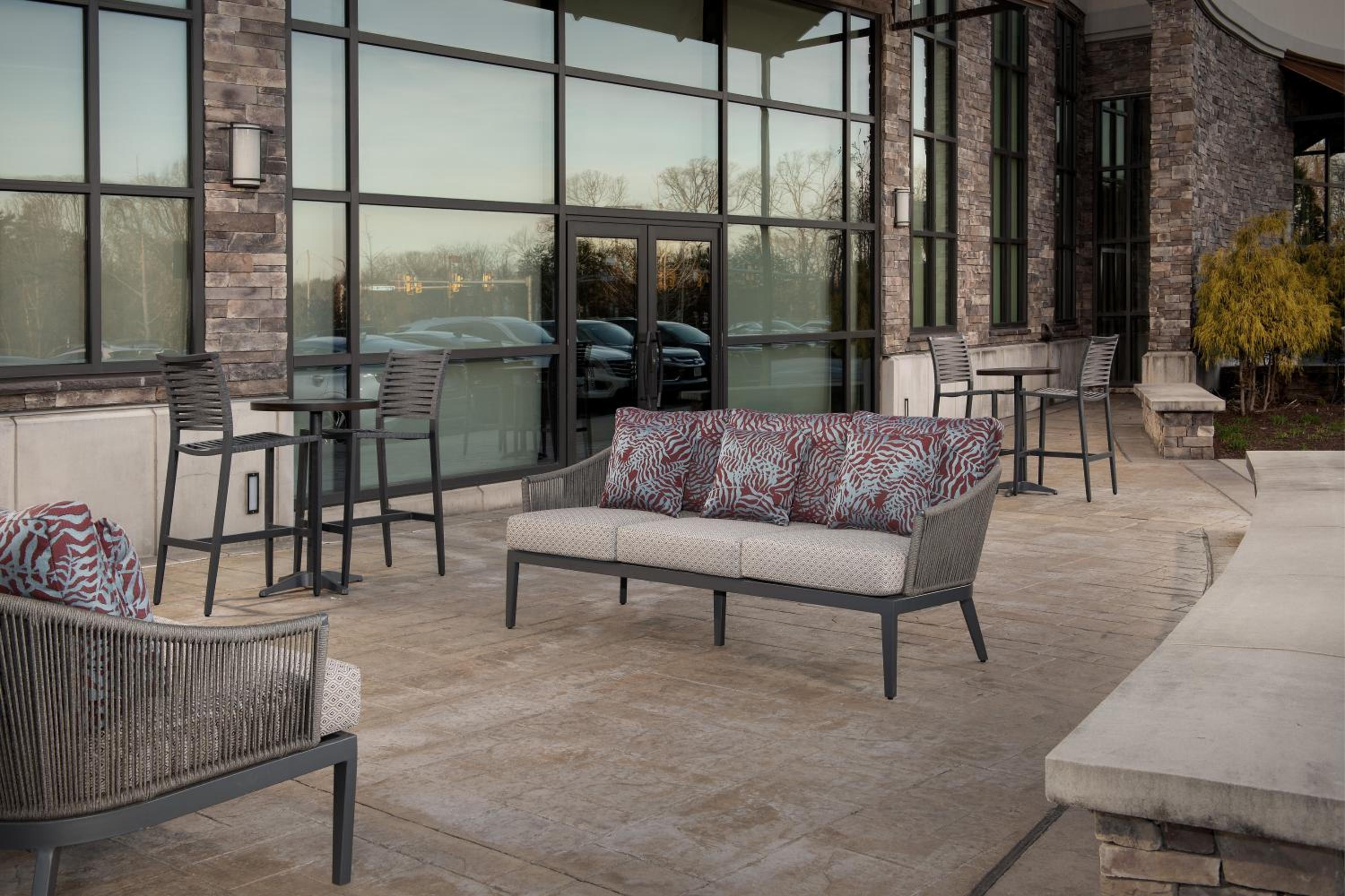 Springfield Vacations - Embassy Suites Springfield - Property Image 65