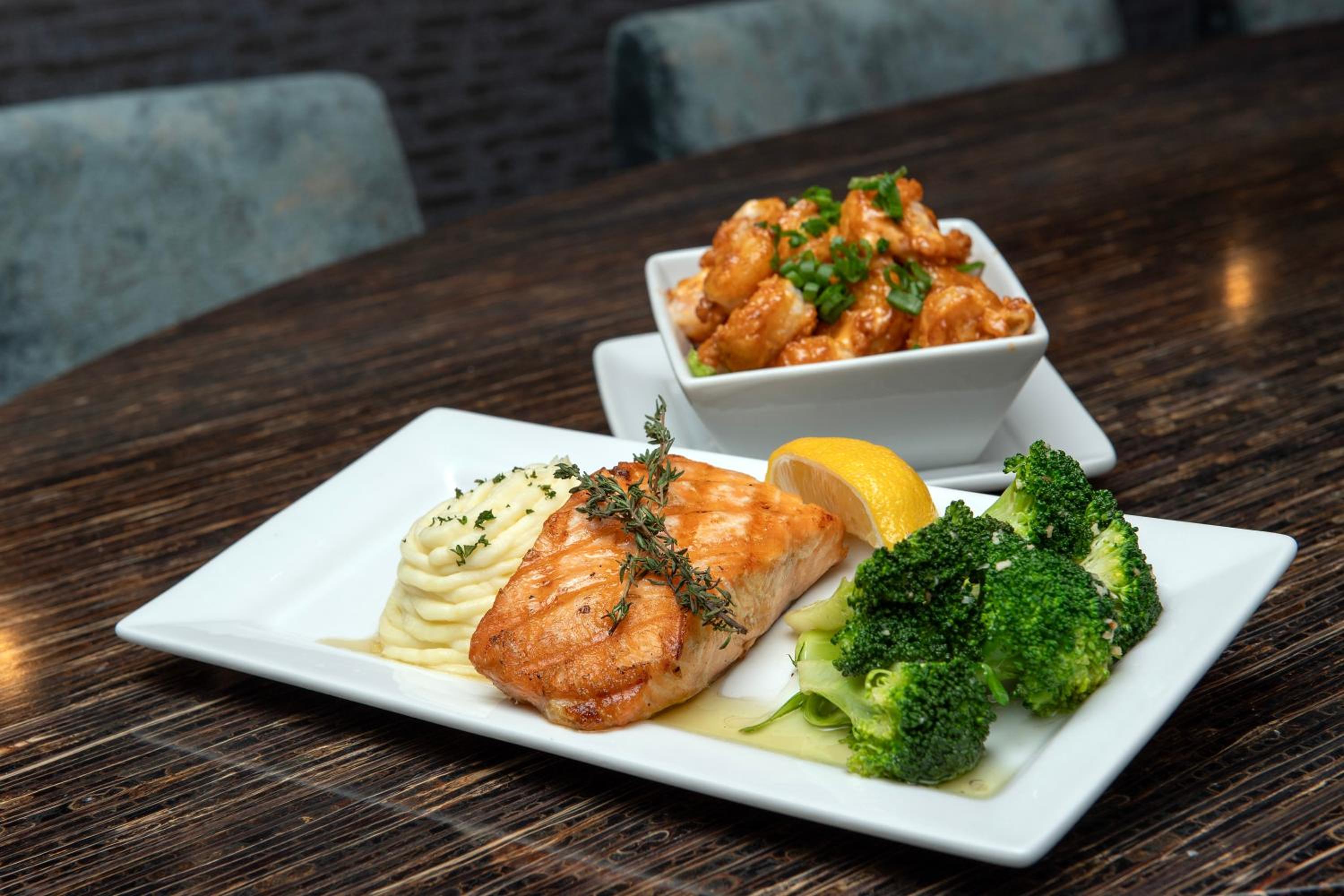 Springfield Vacations - Embassy Suites Springfield - Property Image 32