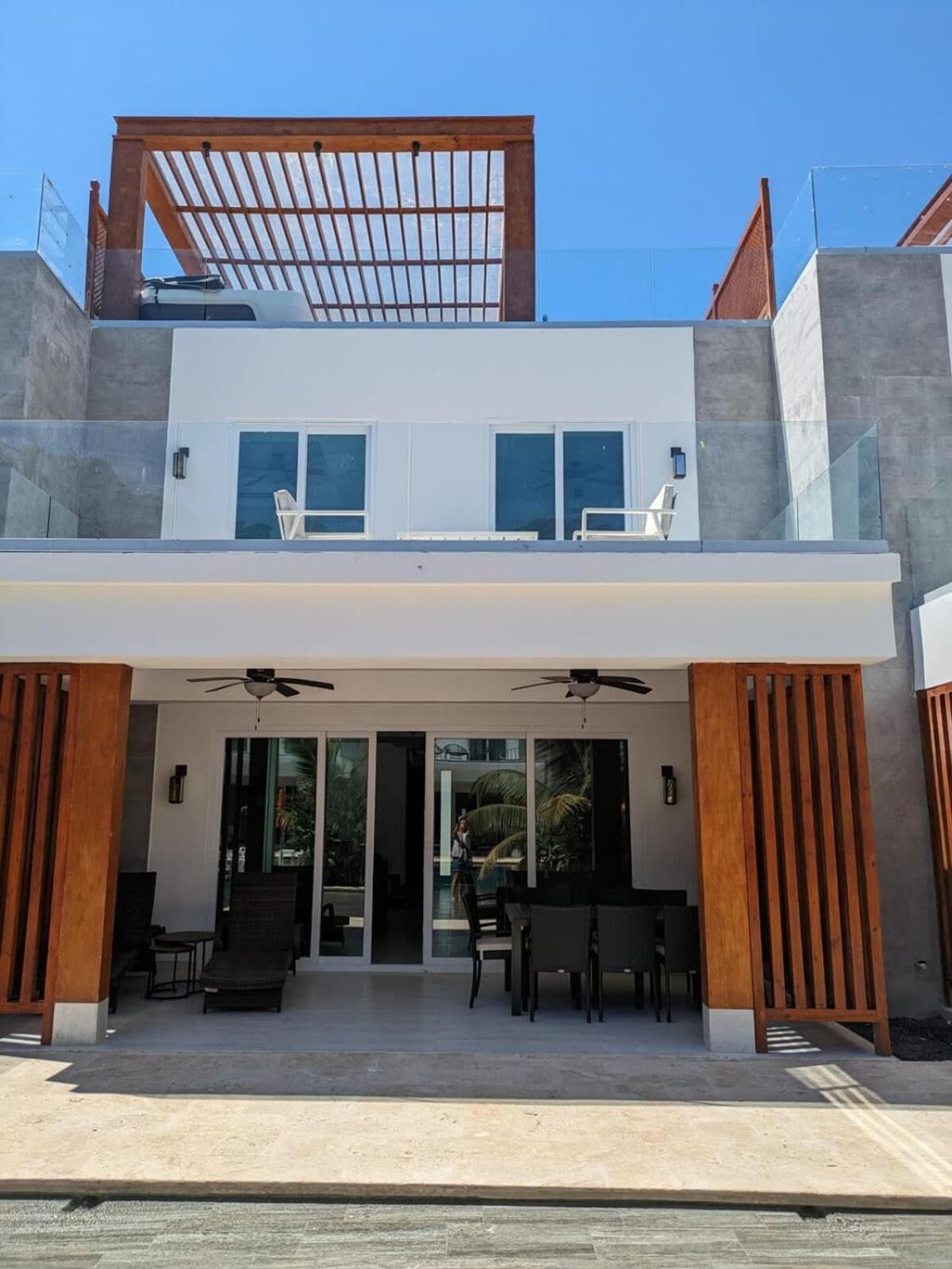 Dolphin Villa #09 view 4