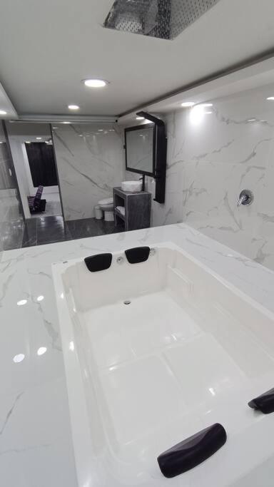 Casa con ambiente familiar- Jacuzzi privado