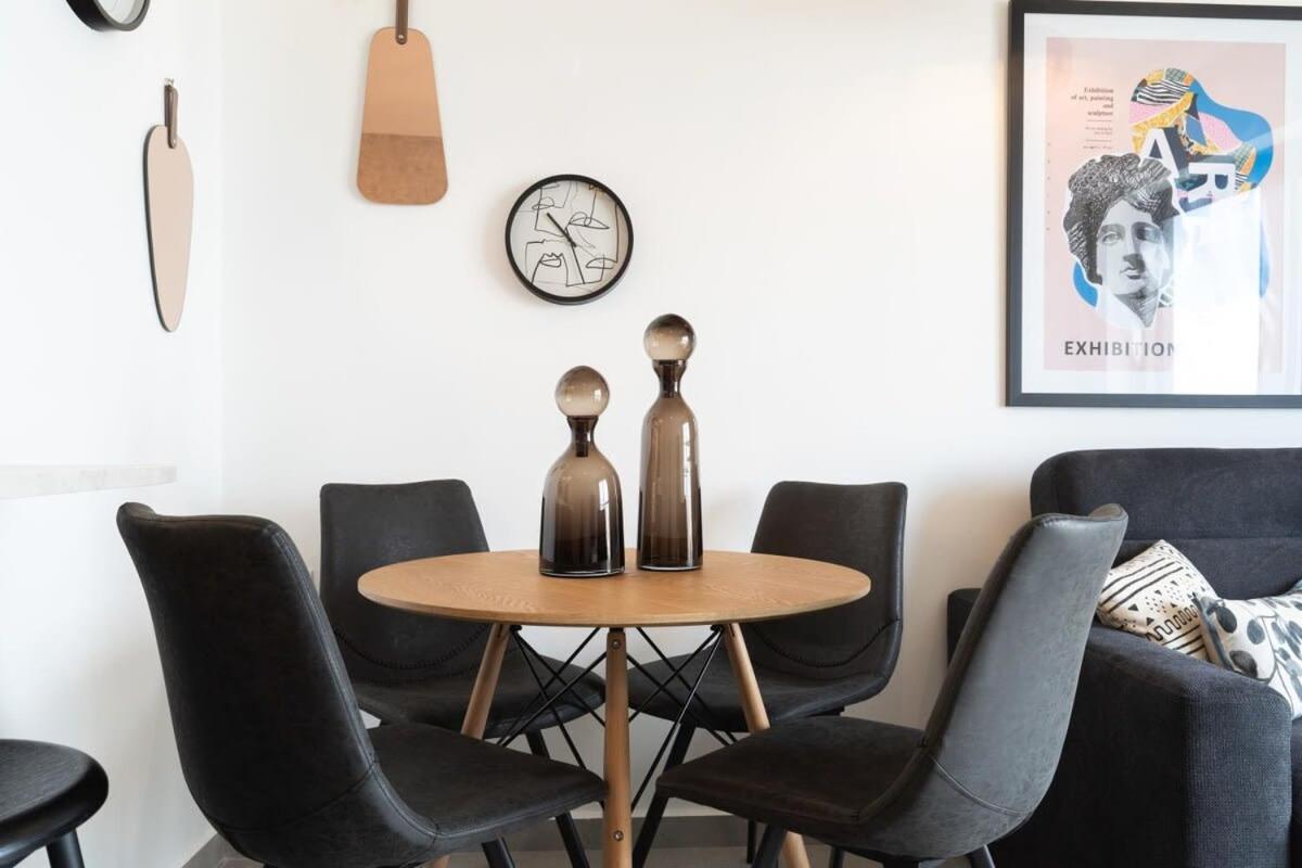 Exclusive 1 Bdm Apartment Parking City Center