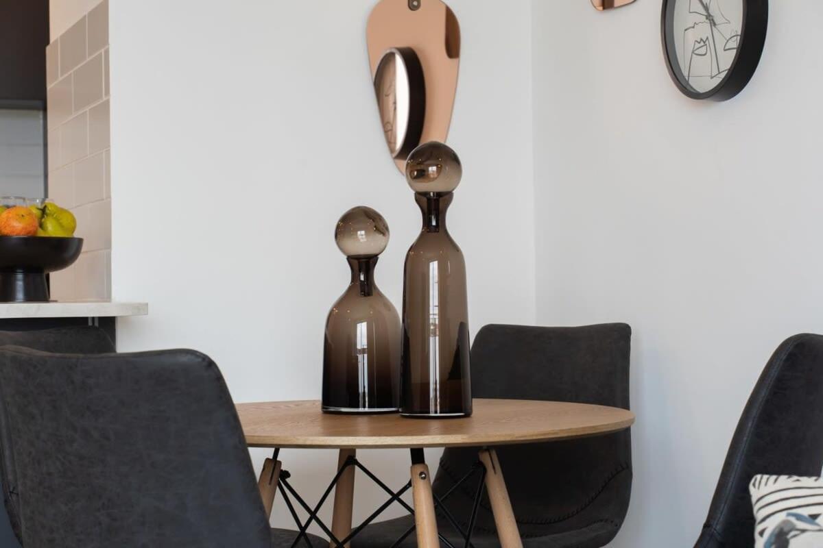 Exclusive 1 Bdm Apartment Parking City Center