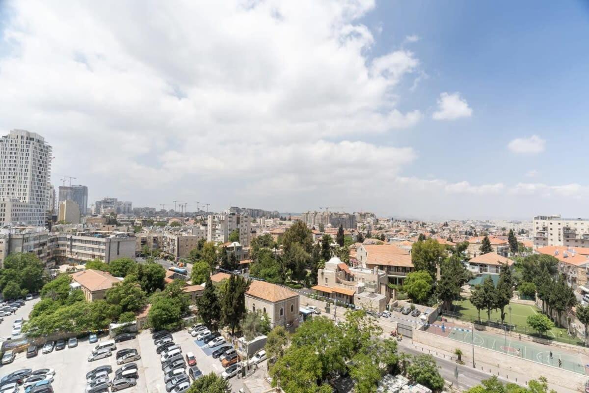 Exclusive 1 Bdm Apartment Parking City Center