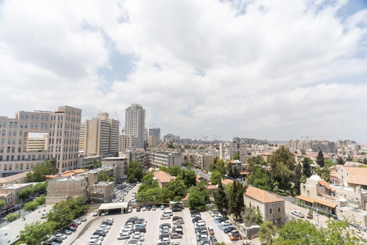 Exclusive 1 Bdm Apartment Parking City Center