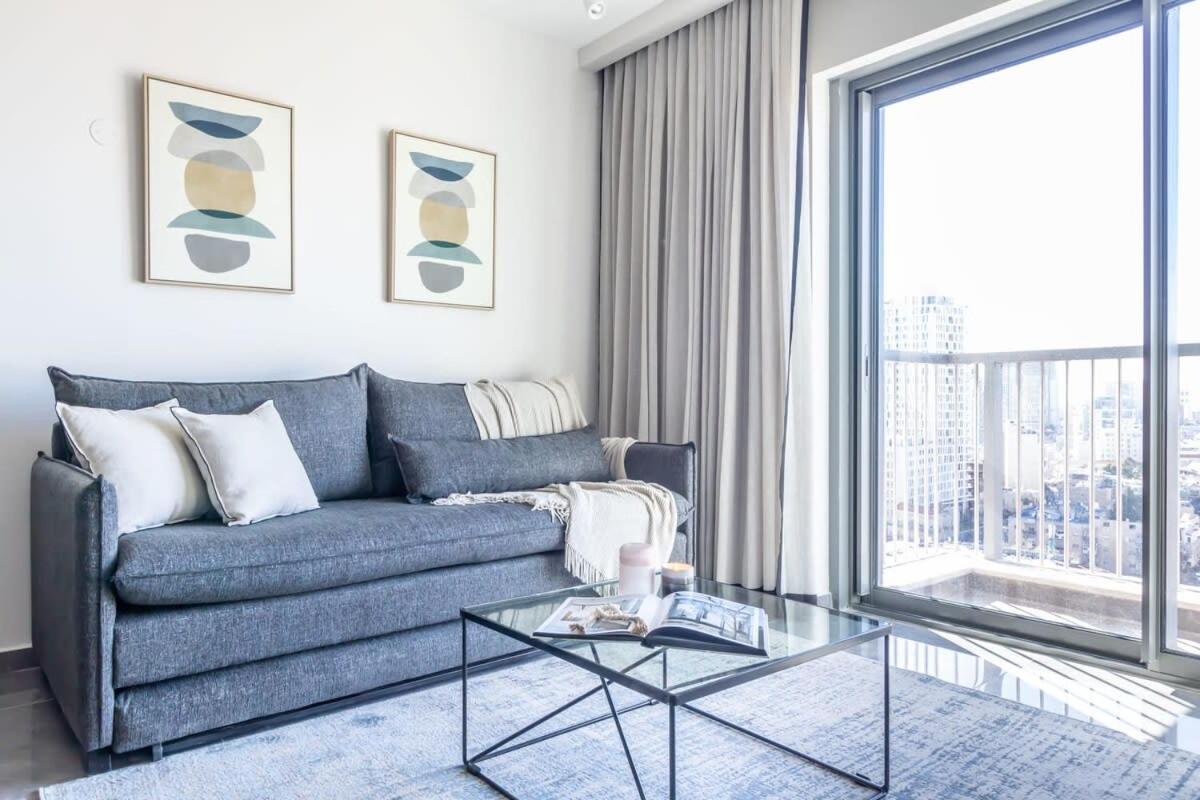 1 Bedroom Savyon View - Isrentals view 3