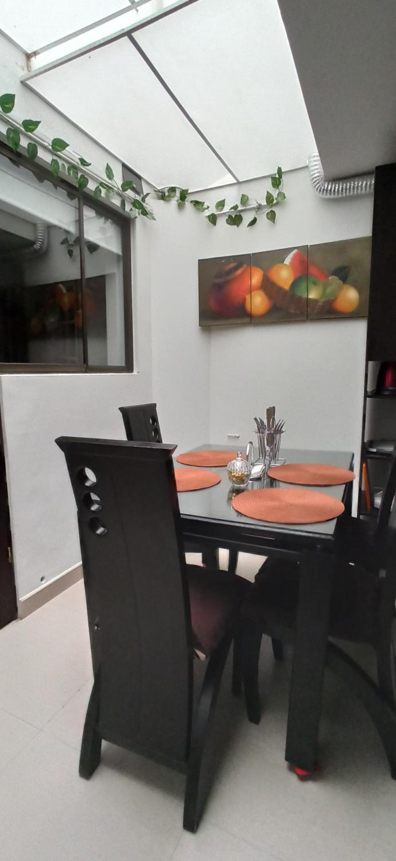 Apartamento completo cerca a embajada 1