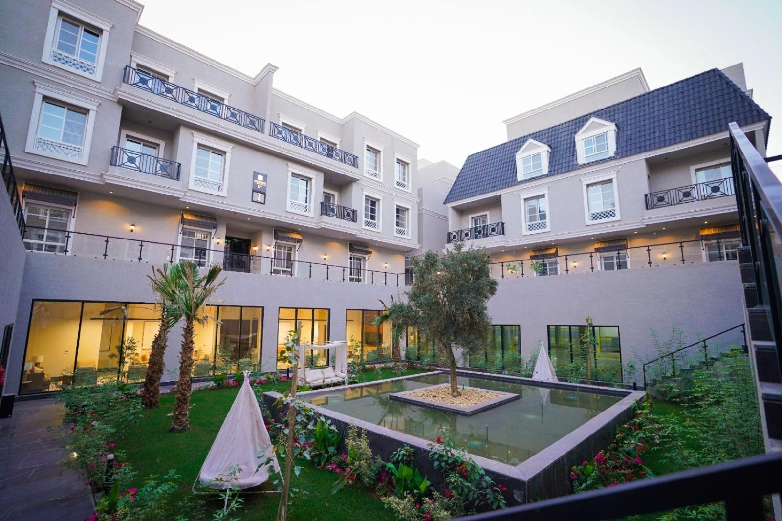 luxury Apartment Al Majdiah Residence,5