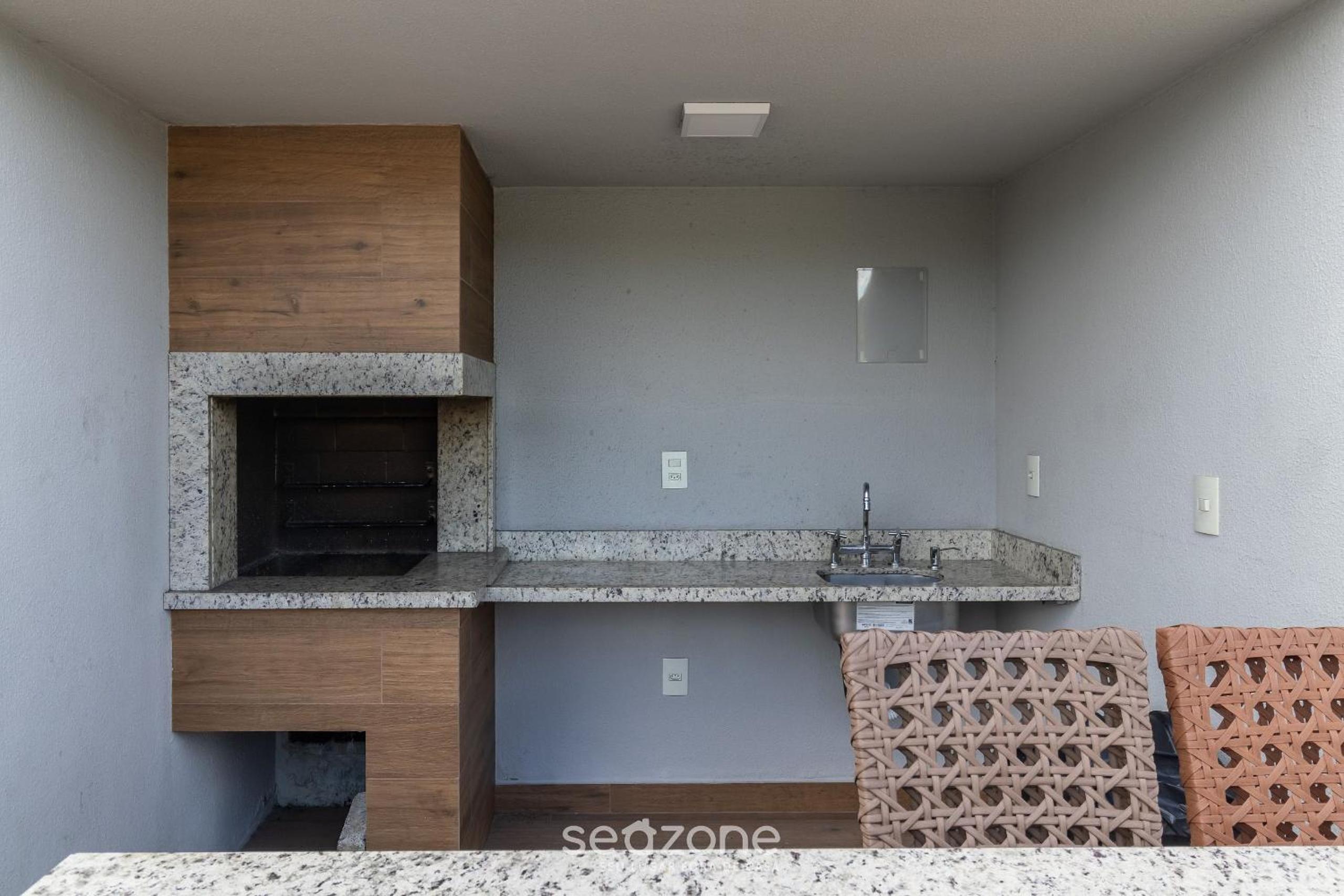 YHD - Condominium with pool near UFSC Located in Carvoeira, this condominium is an excellent choi