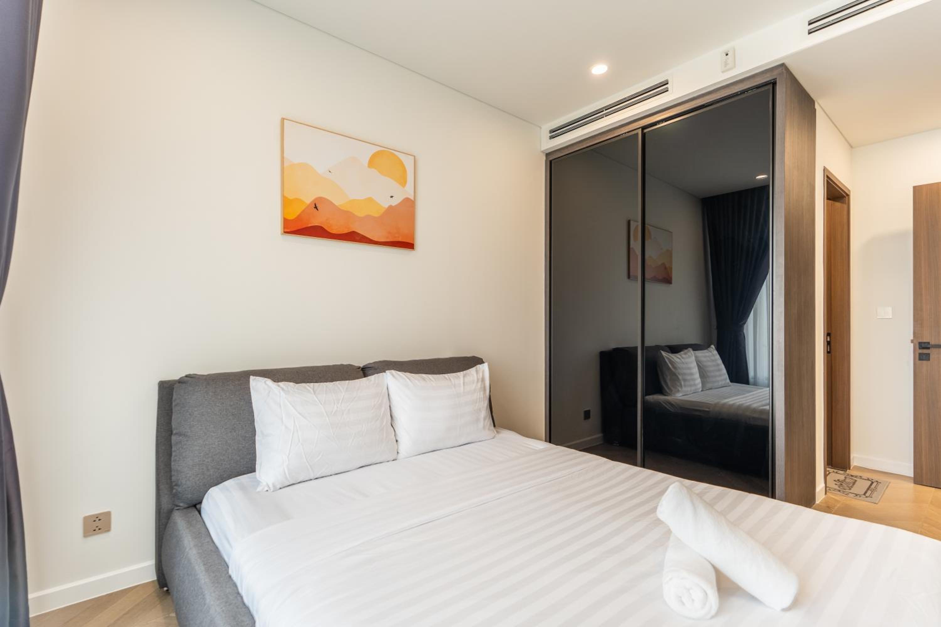 Smile Home - Lumiere Riverside - Luxury Stay in Thao Dien
