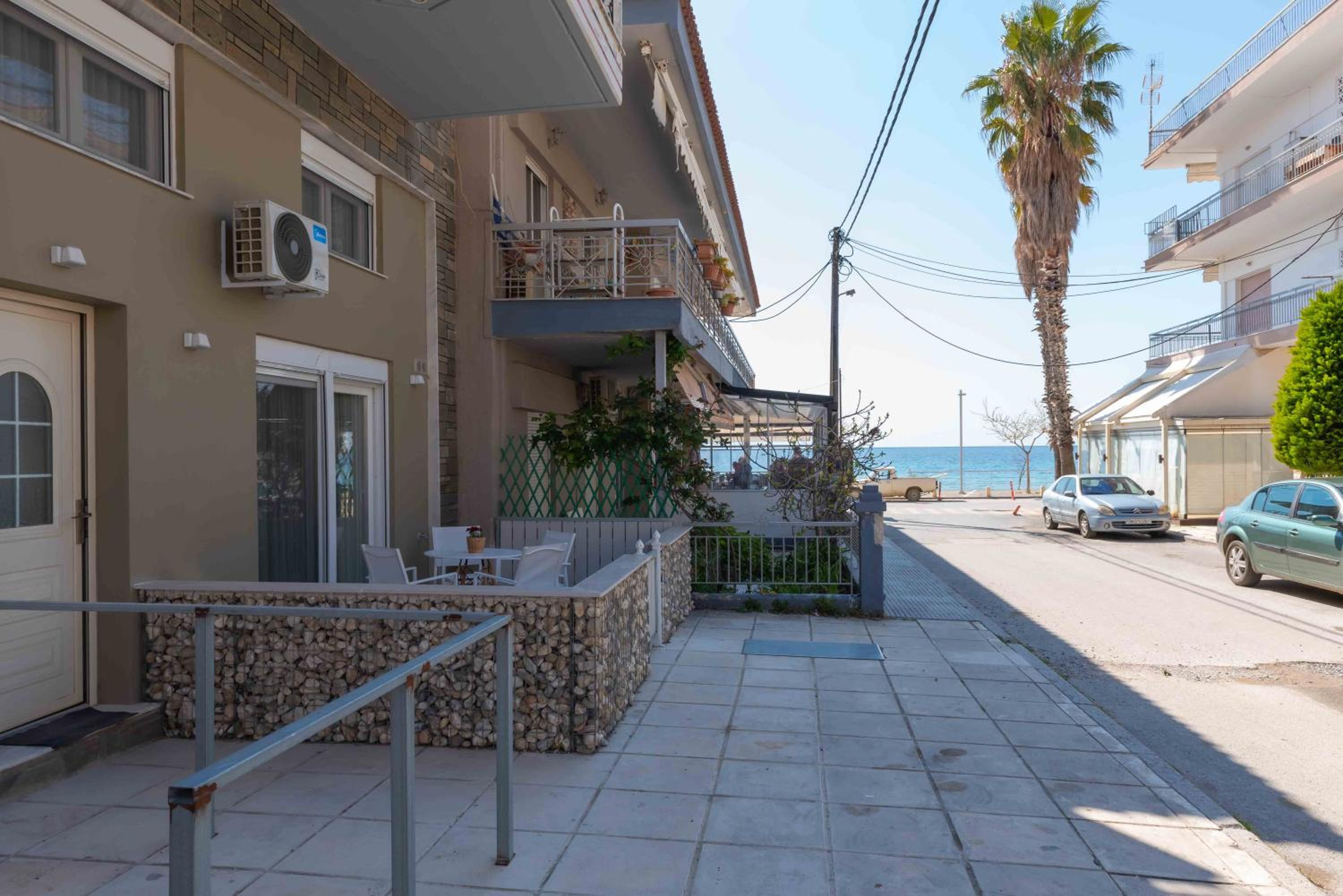 INFINITY SEASIDE APARTMENTS photo 1