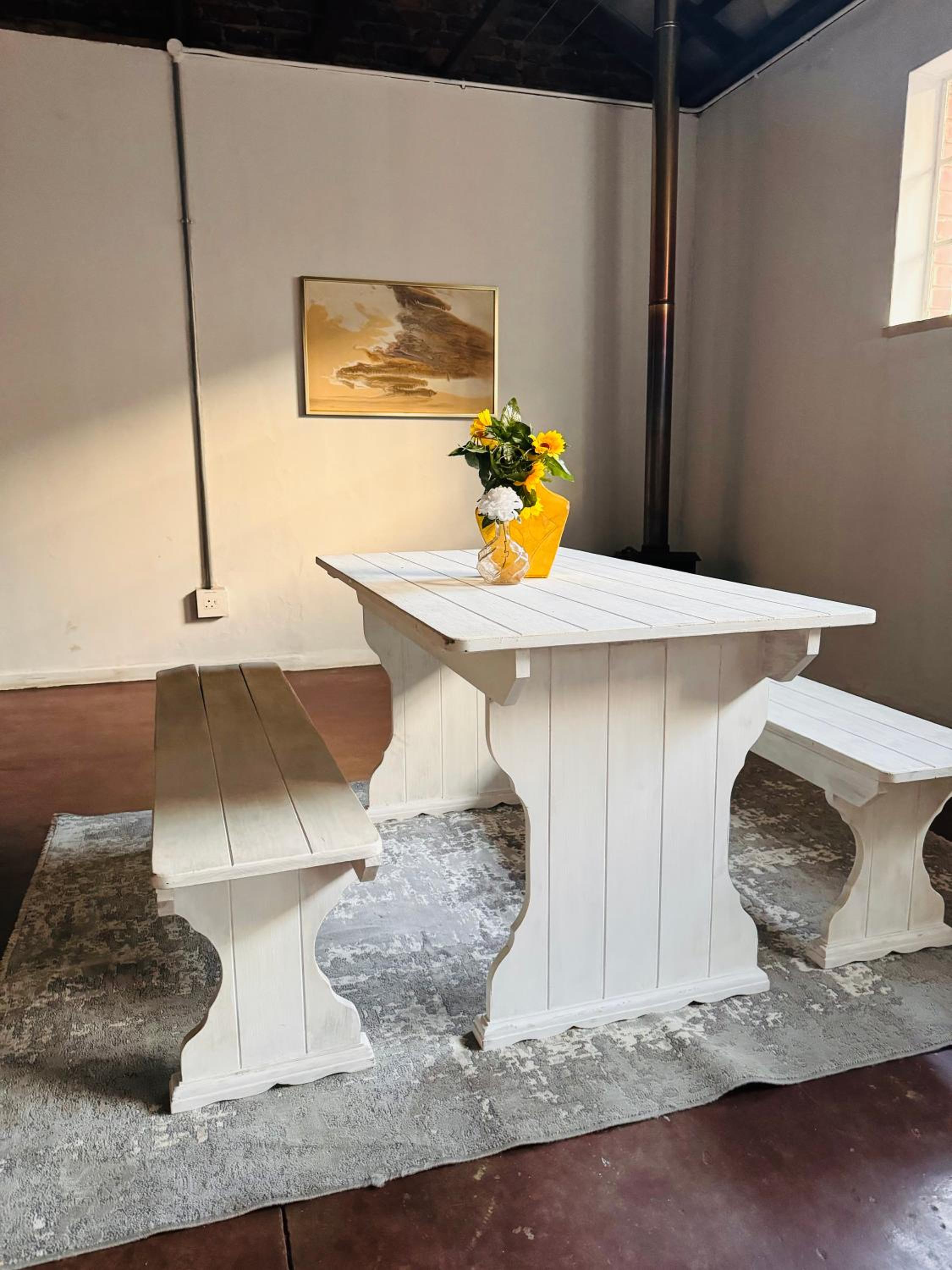 2 bedrooms, 2 bathrooms apartment in Maboneng with Unlimited WiFi