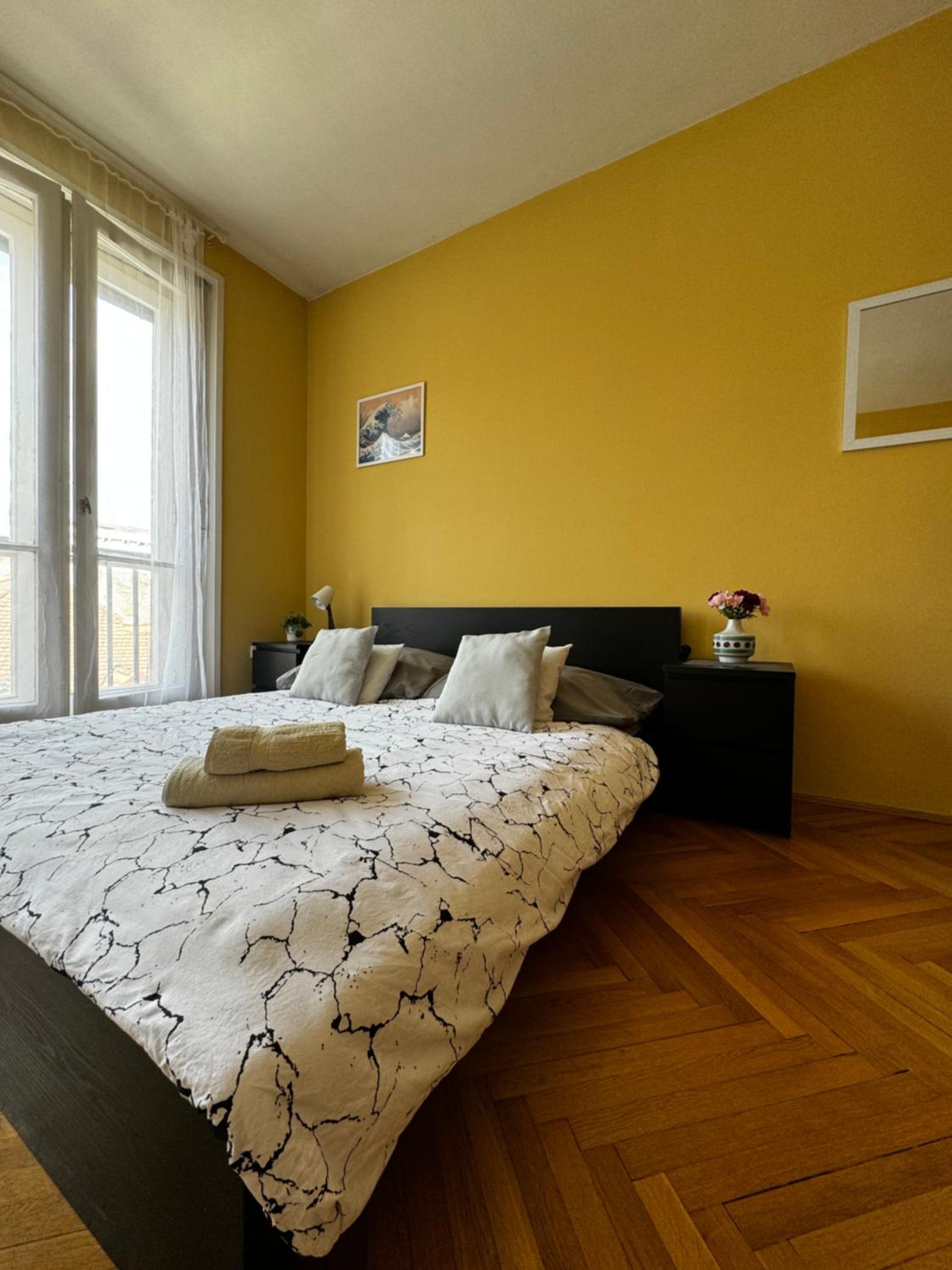 Hotel Extralarge Queen Room in the Heart of Bratislava with Terrace