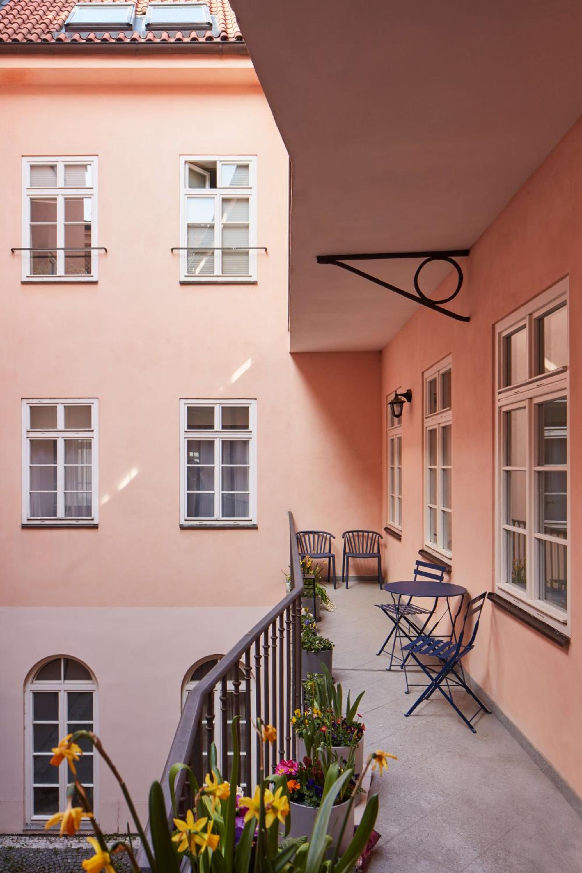 Grace Apartment by Prague Castle