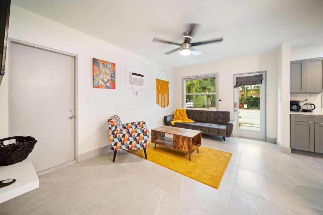 Modern Apt Near Las Olas Beach view 2
