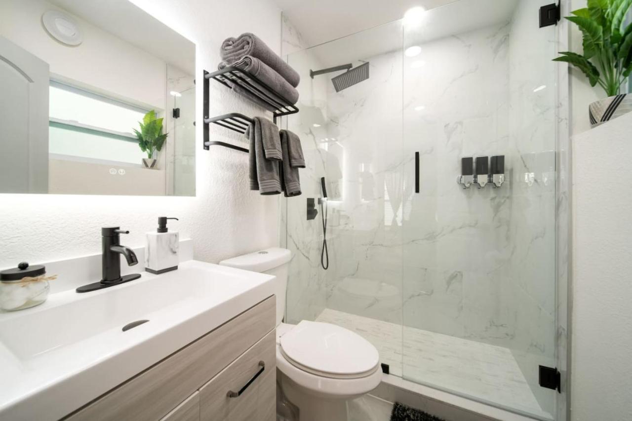 Modern Apt Near Las Olas Beach view 4