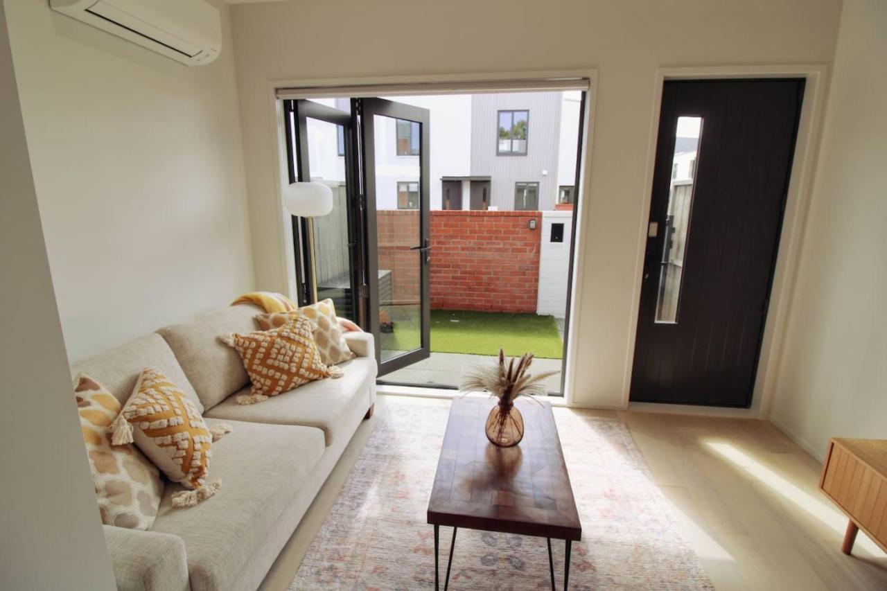 Modern Mt Albert Townhouse view 4
