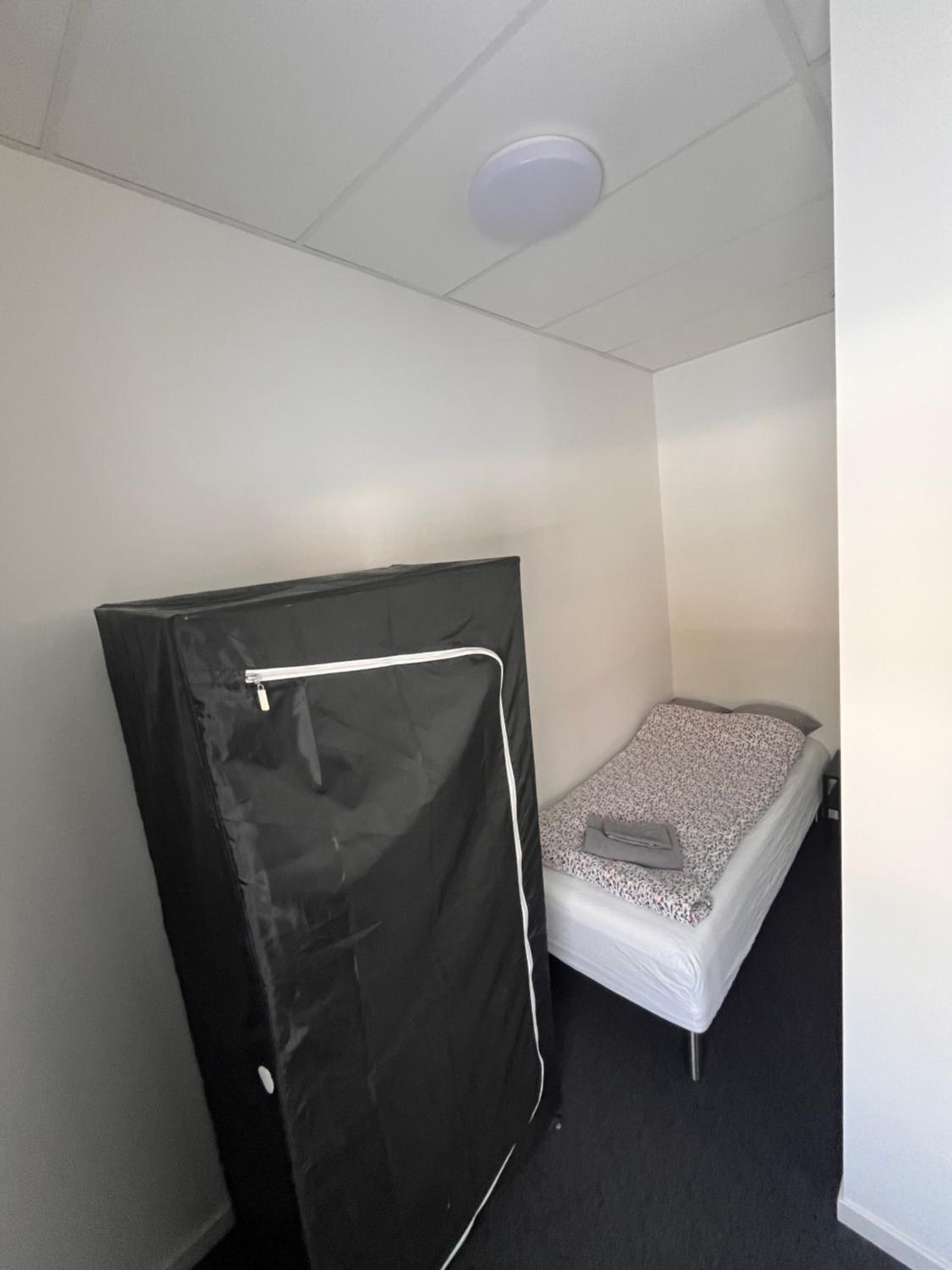 Rentalux Hostel - double & single rooms
