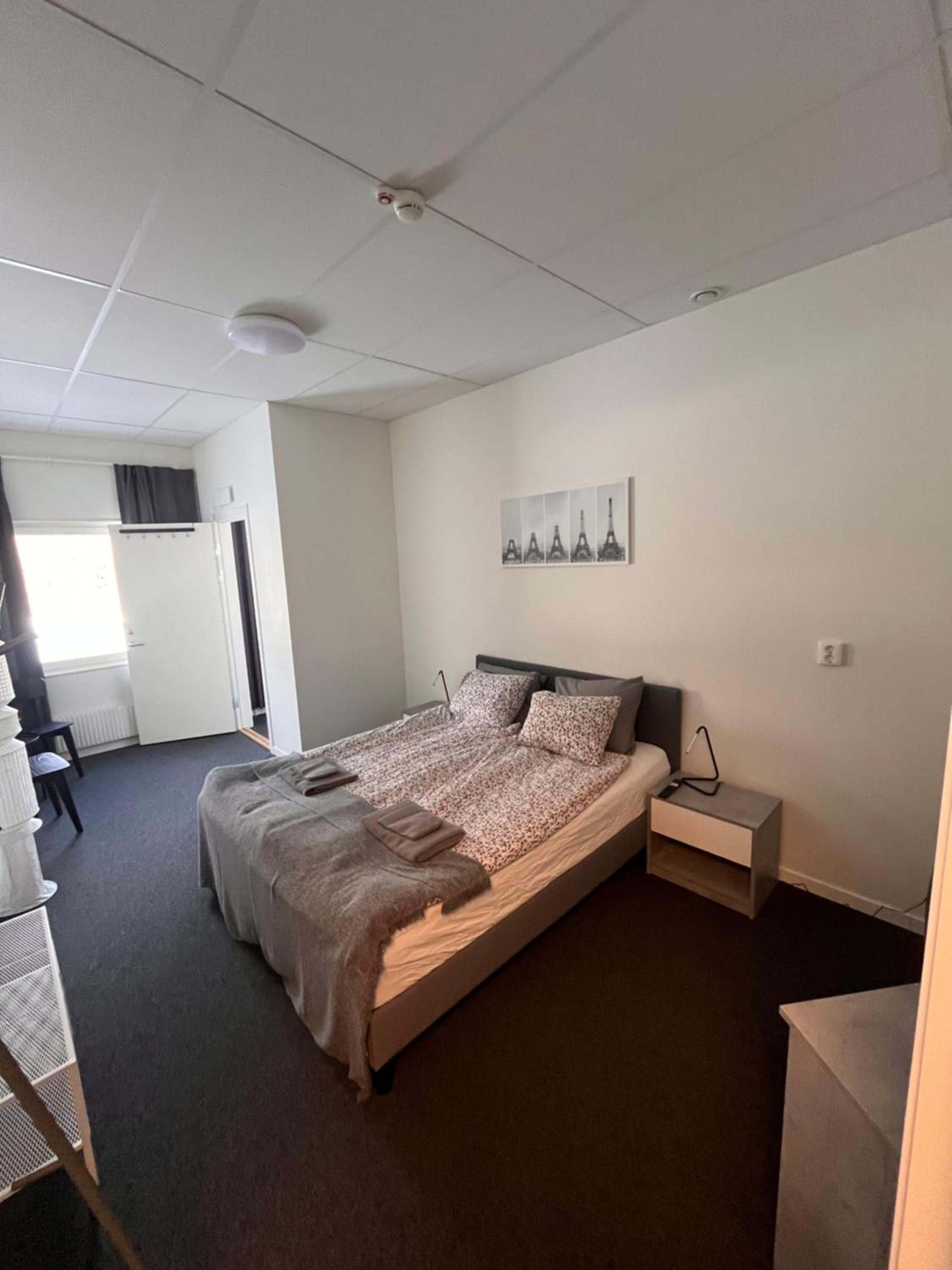 Rentalux Hostel - double & single rooms