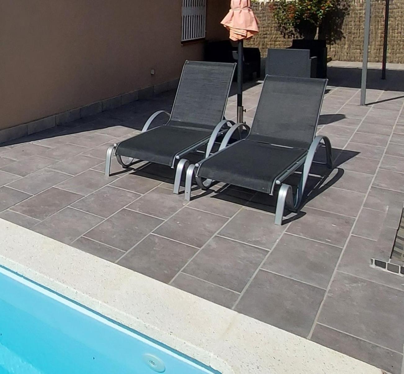 Cerca de Barcelona, y entre tres Parques Naturales, casa de 4 habitaciones y 2 baños con piscina, barbacoa y chimenea photo 3