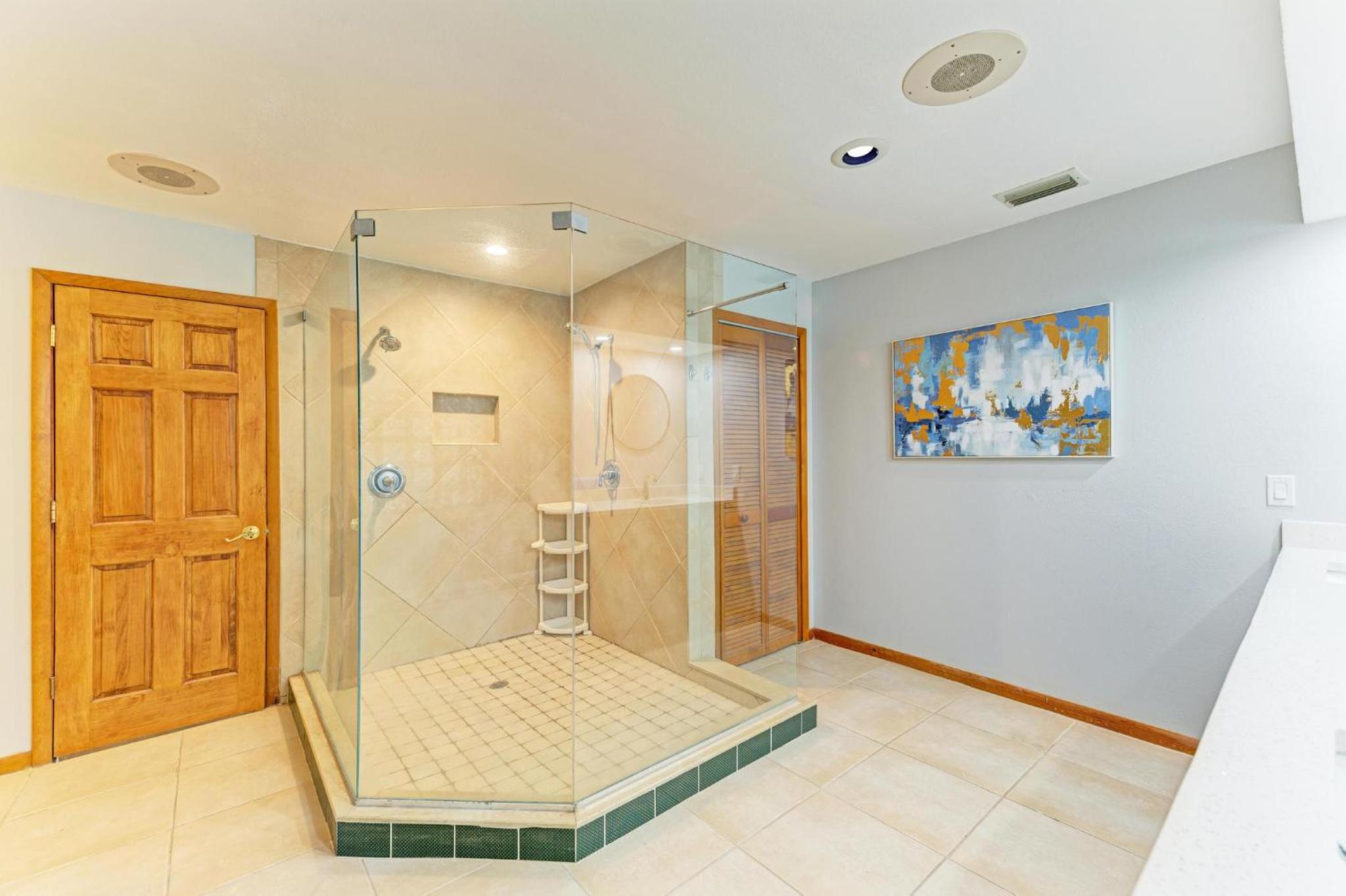 Linda Vista Lakehouse - Property Image 7