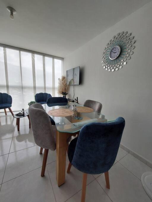 Hermoso apto en Piedecuesta reservar por lo menos con un día de anticipación