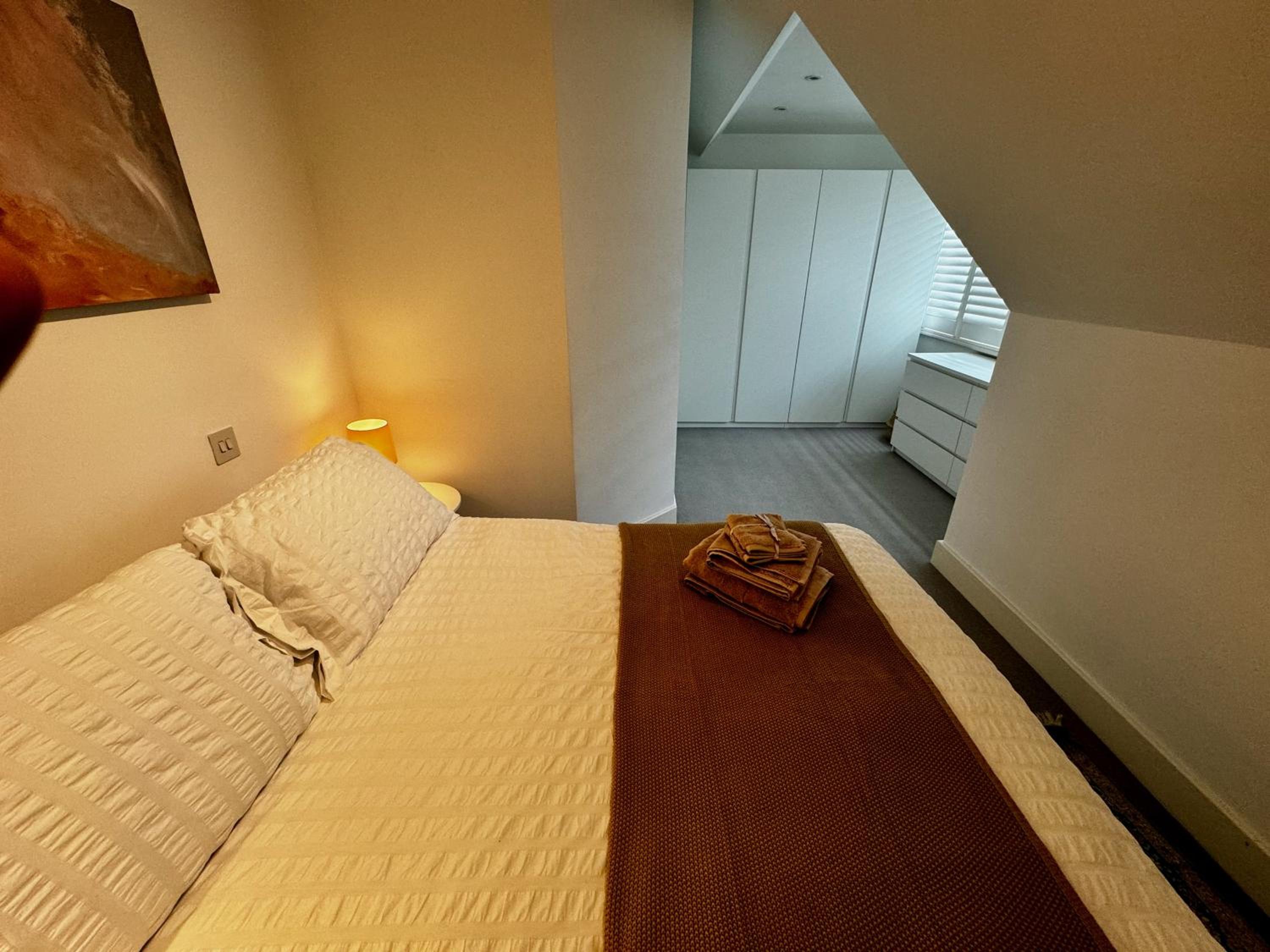 Spacious 1 Bed Flat in London