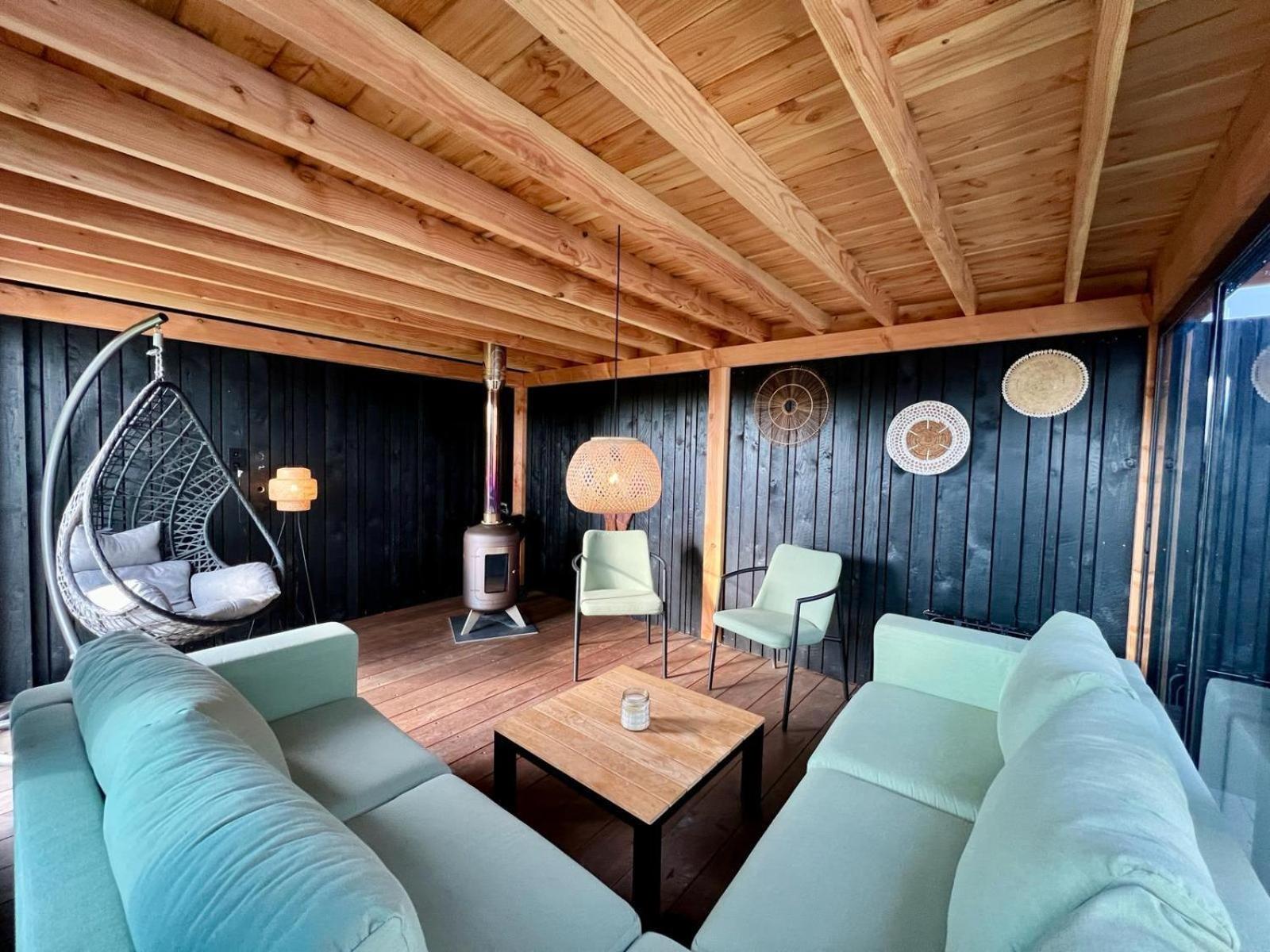 New- Private Cosy Houseboat, on a lake near Amsterdam