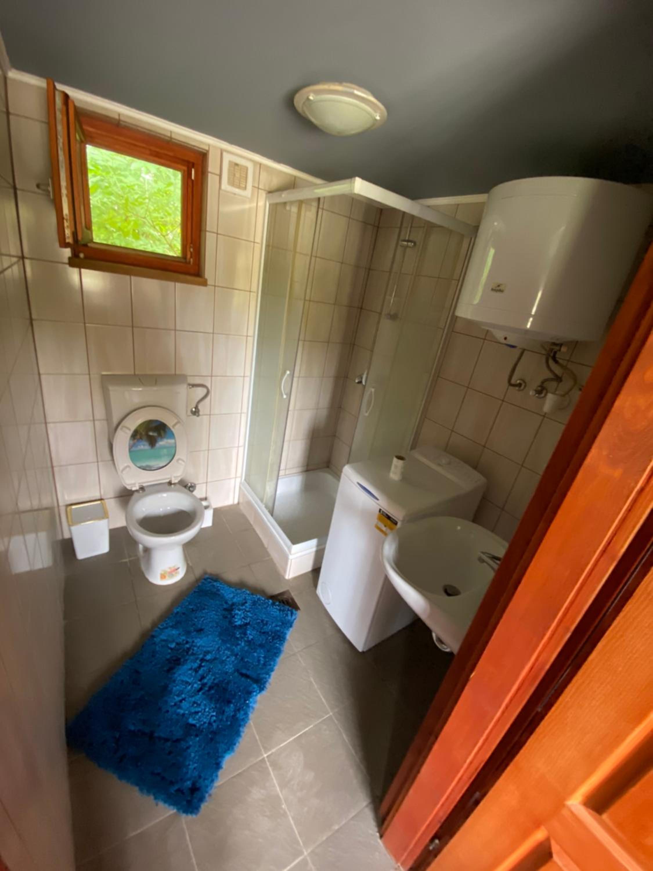 Babér Apartmanház Balatonakarattya