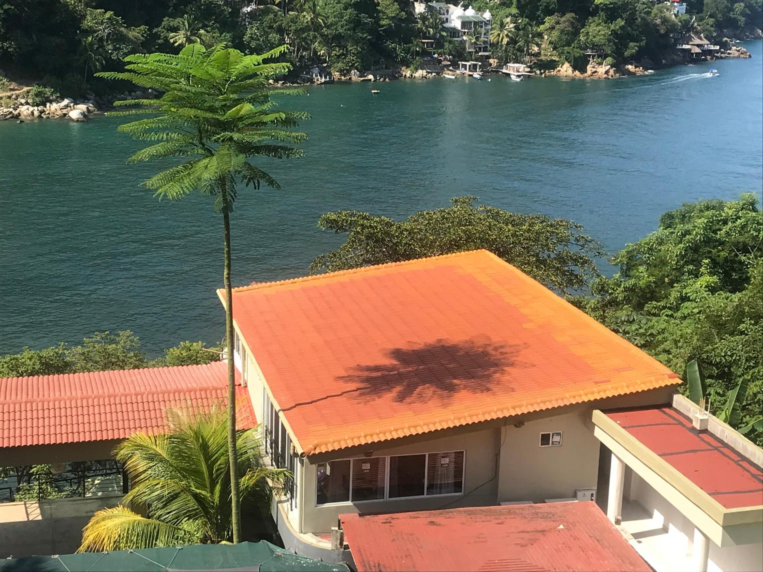 Hotel Boca de Tomatlán Luxury Boutique Hotel Accommodations