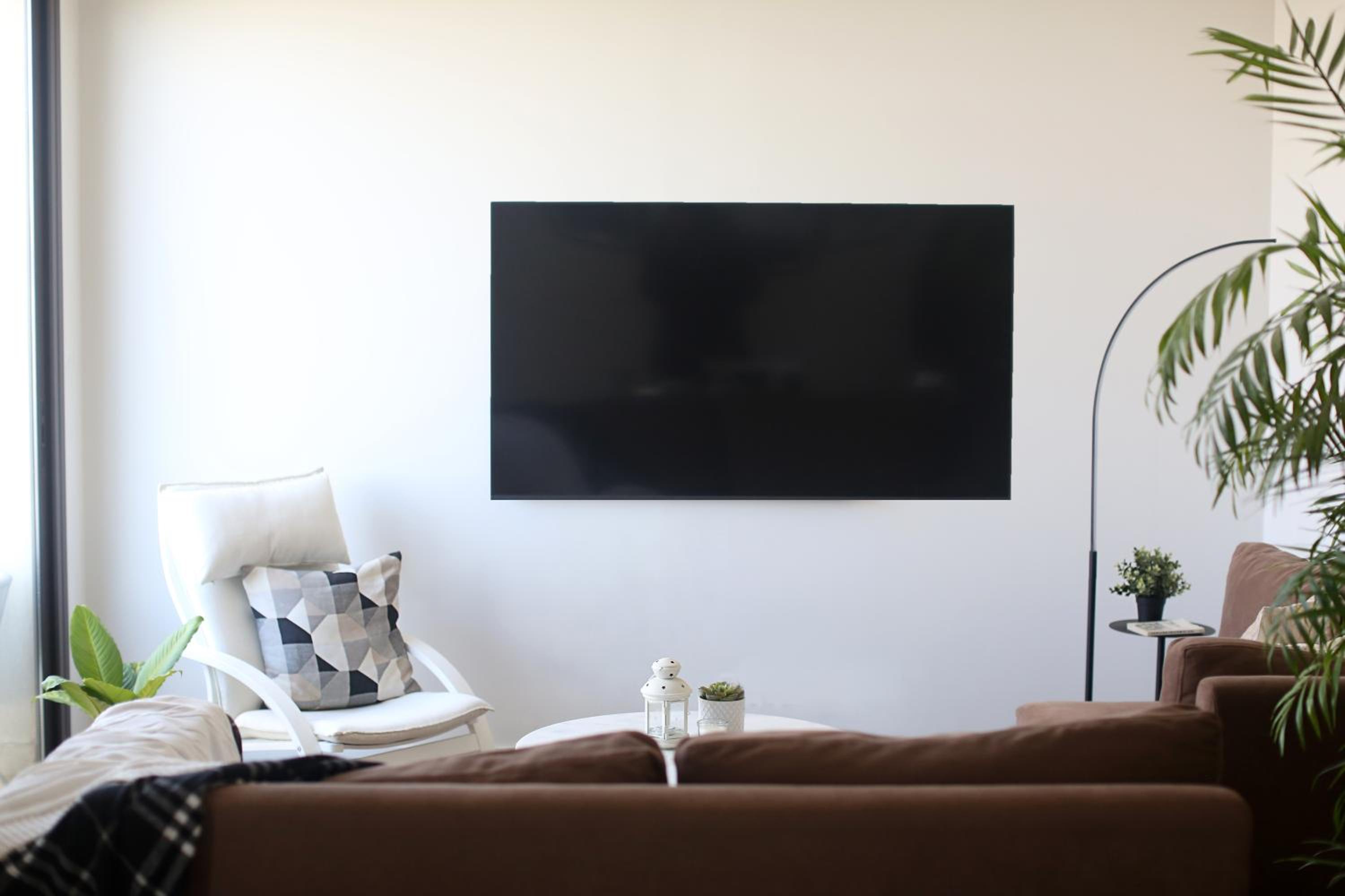Luxurious Allegria Residence Apartment(Families Only)