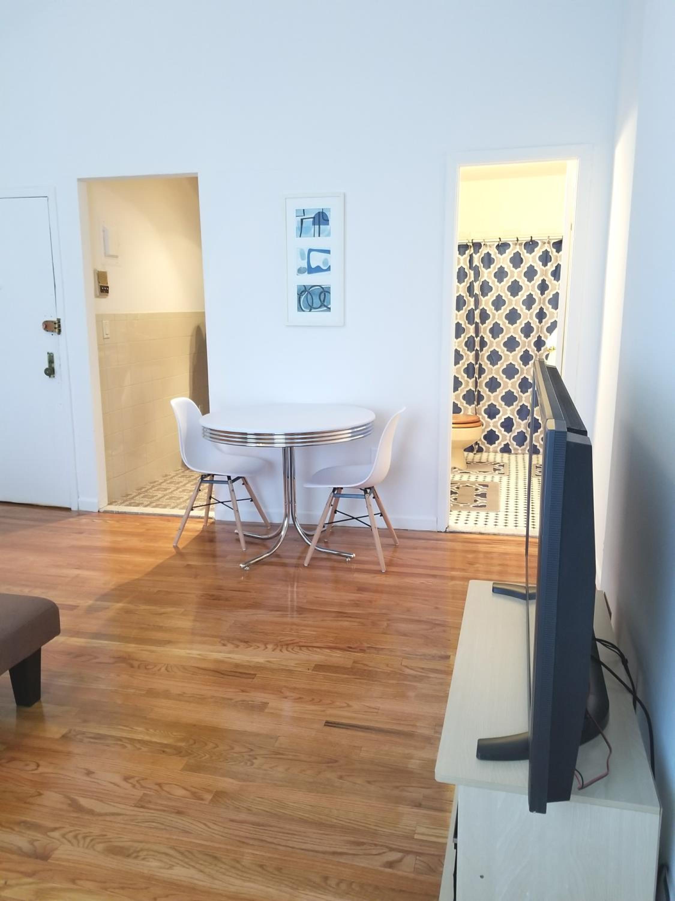 Studio apartment near Columbus Circle/Central Park