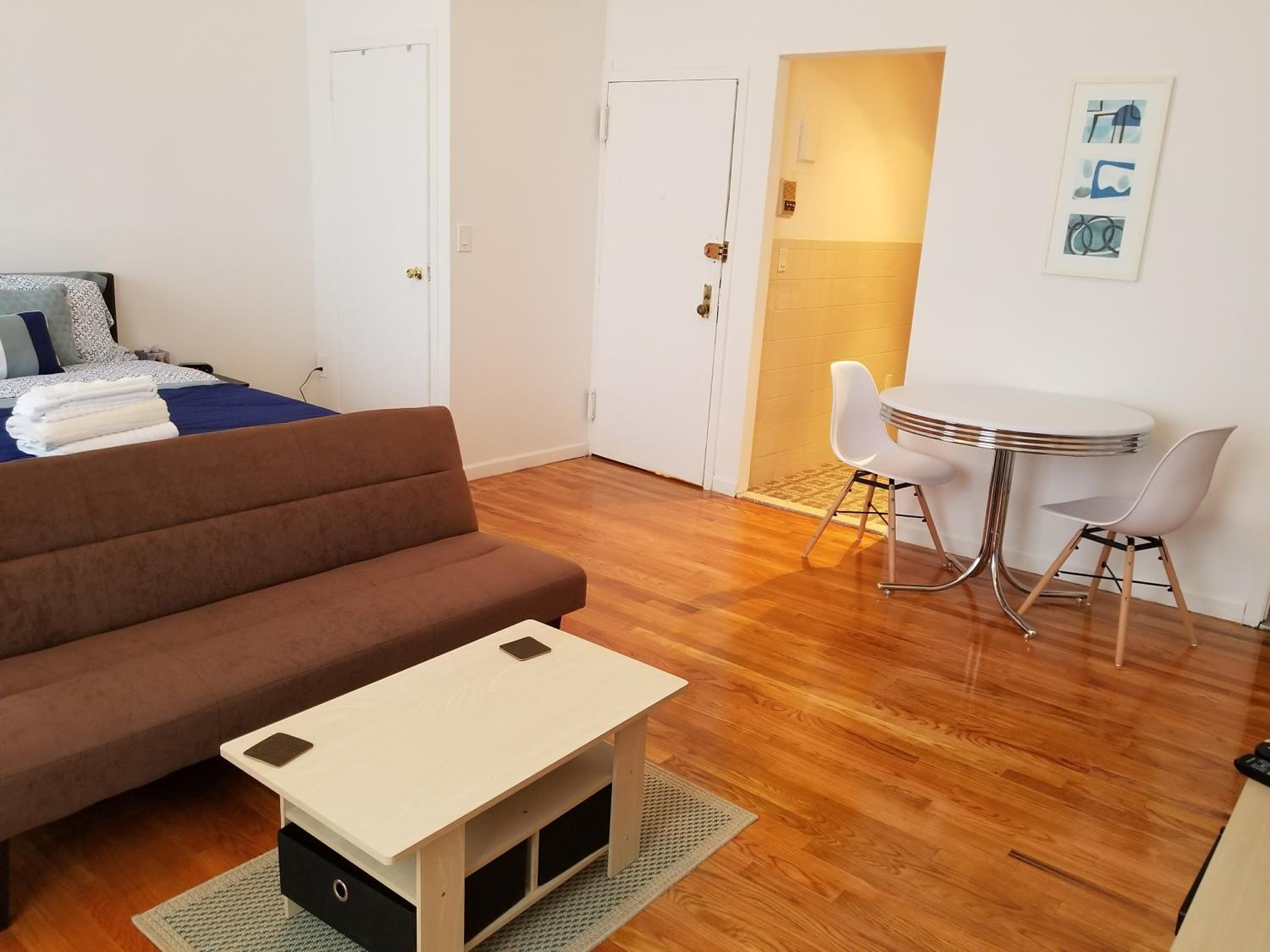 Studio apartment near Columbus Circle/Central Park