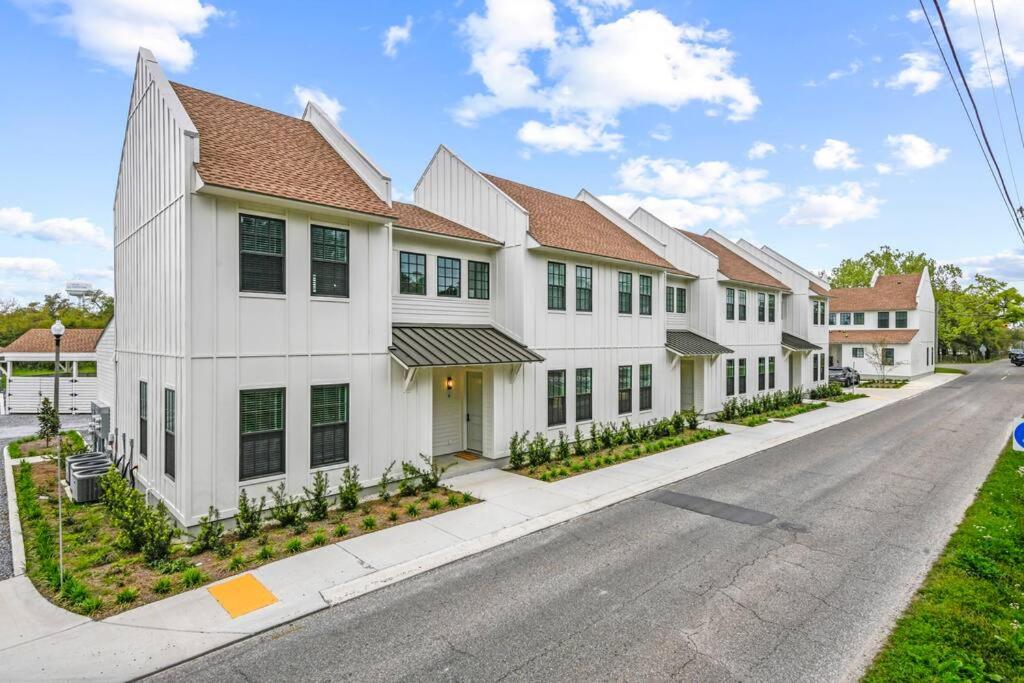 Ship Island Town Home view 4