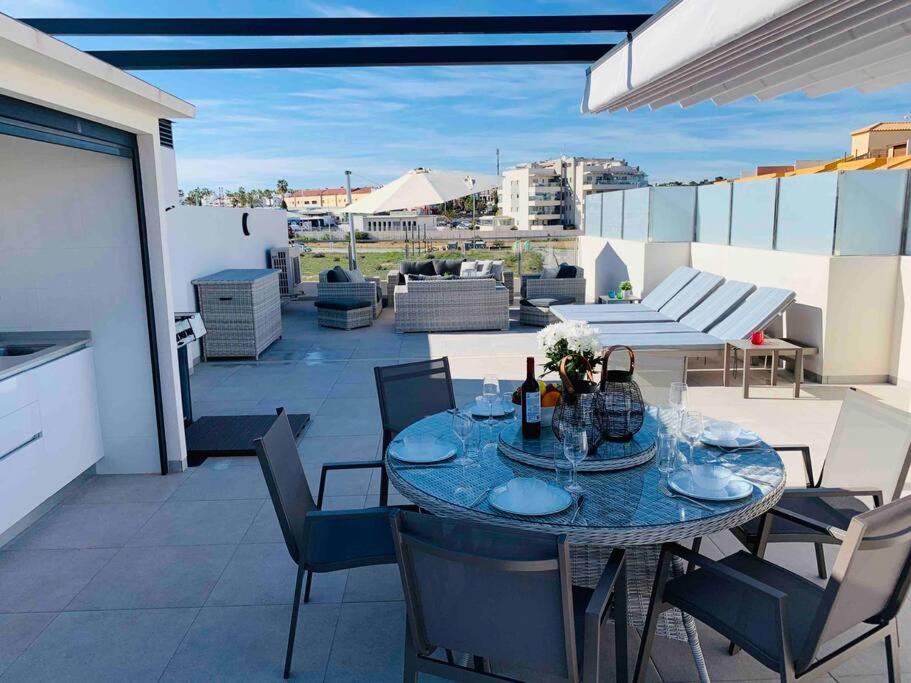 Paradise in the sunny Villa Martin