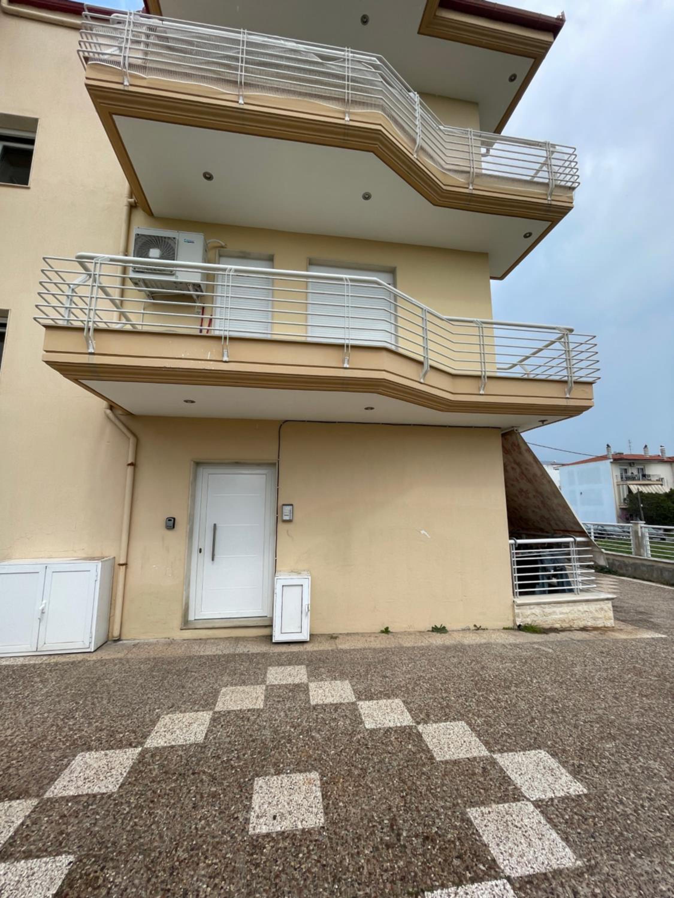 Photo 43