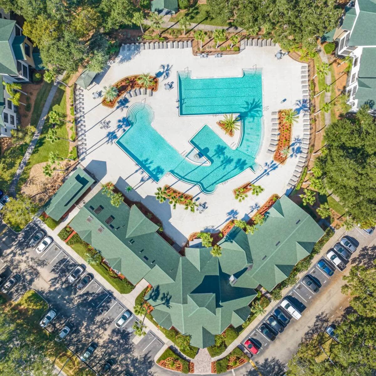 Tampa Bay Area Vacations - Budget Friendly Sleeps 8 Discounts Available - Property Image 1