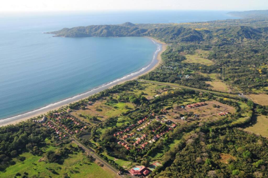 2Bdr Condo - Los Delfines Golf & Country Club - Large Patio - Beach of Playa Tambor - 24 hrs security