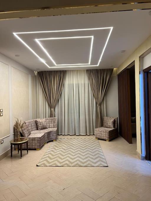Urban Elegance @ Maadino6