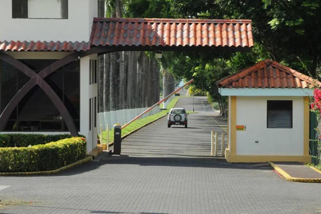 2Bdr Condo - Los Delfines Golf & Country Club - Large Patio - Beach of Playa Tambor - 24 hrs security