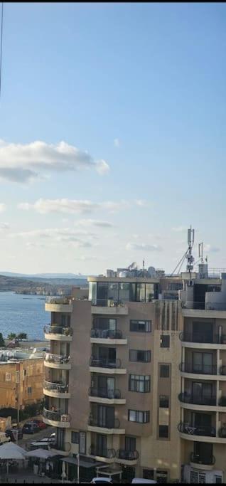 Luxury sea view apartment photo 2