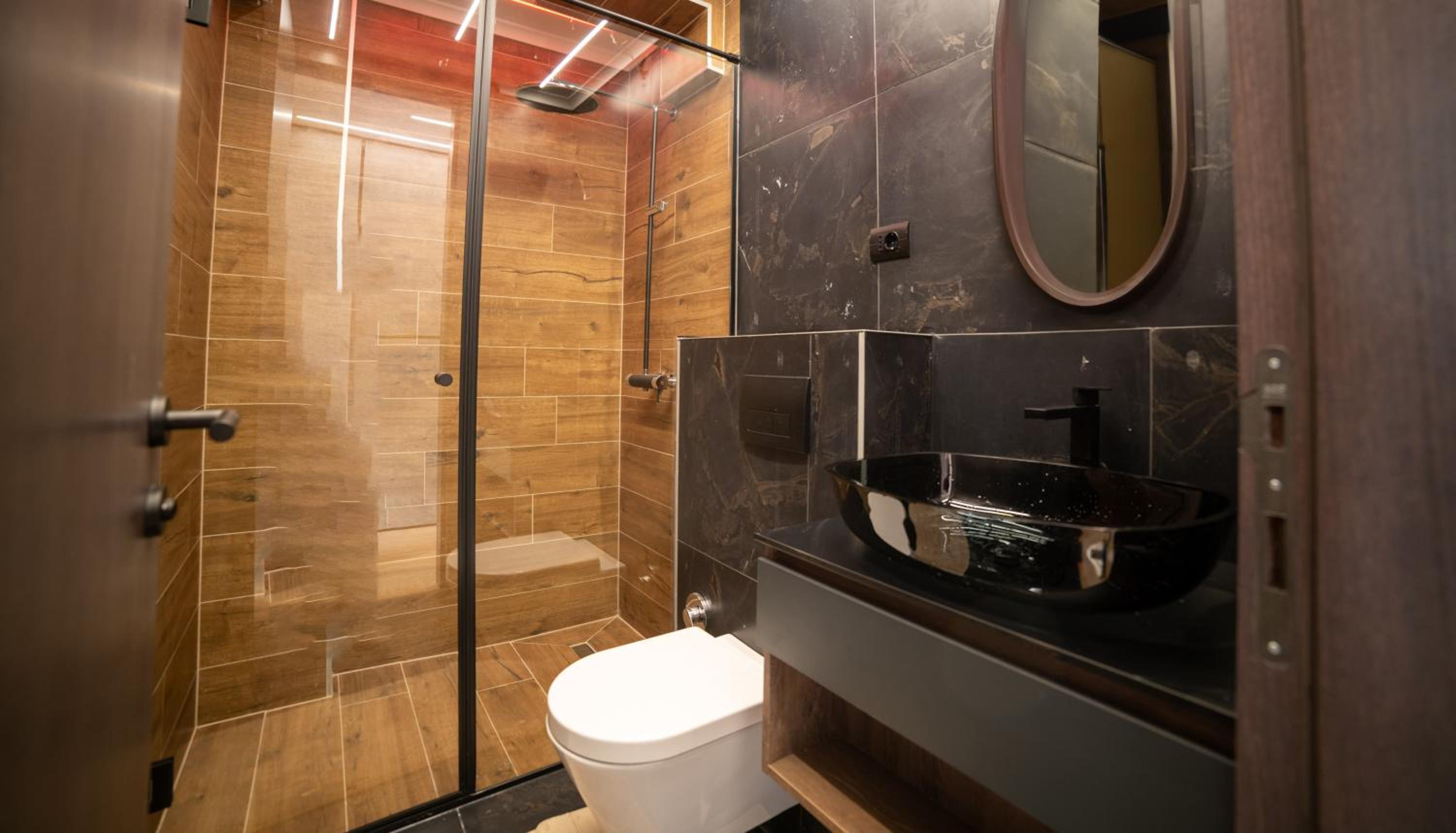 First Class Apartment