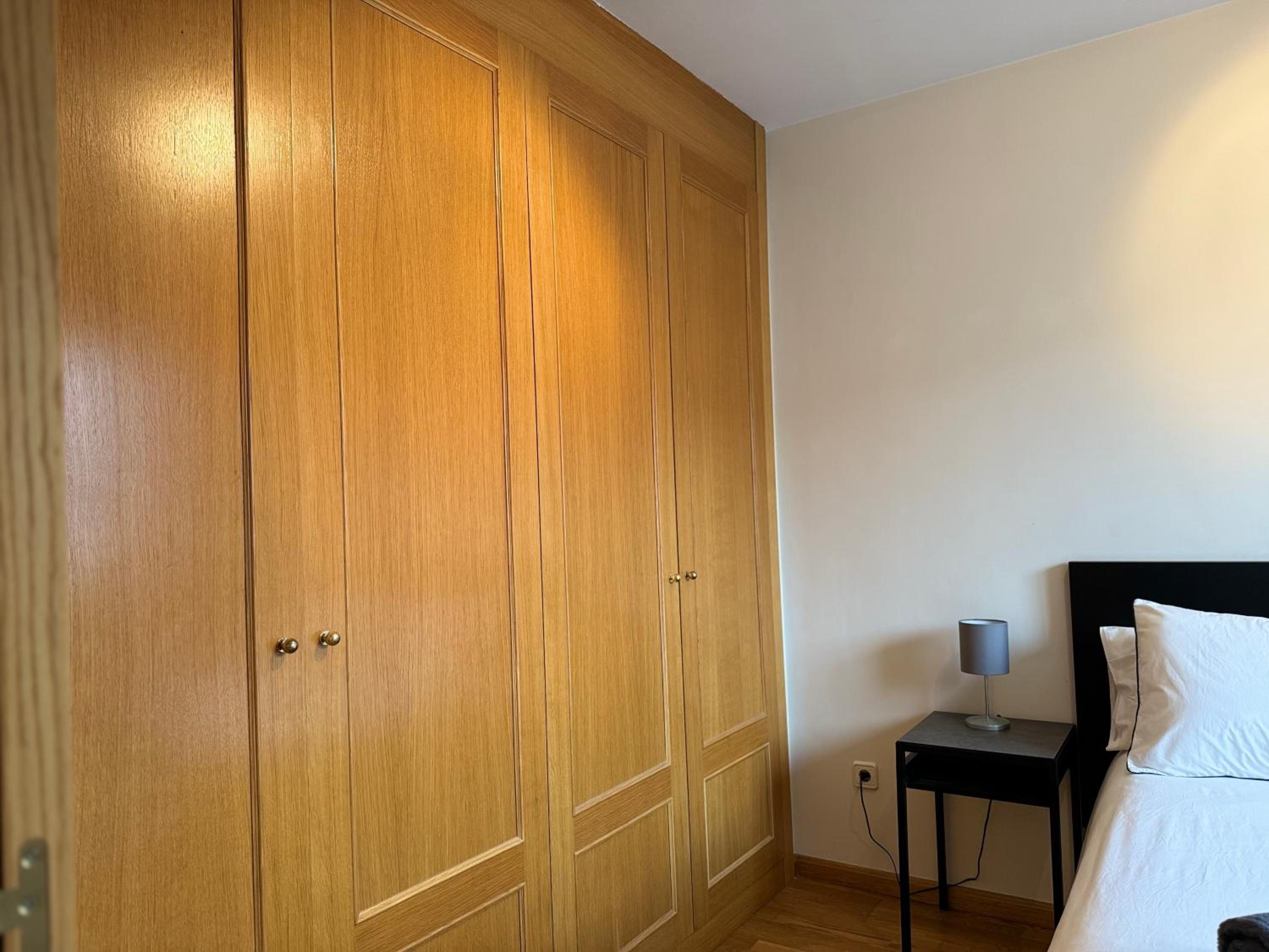 Chalet IFema 5 Habitaciones 4 baños, parking free view 2