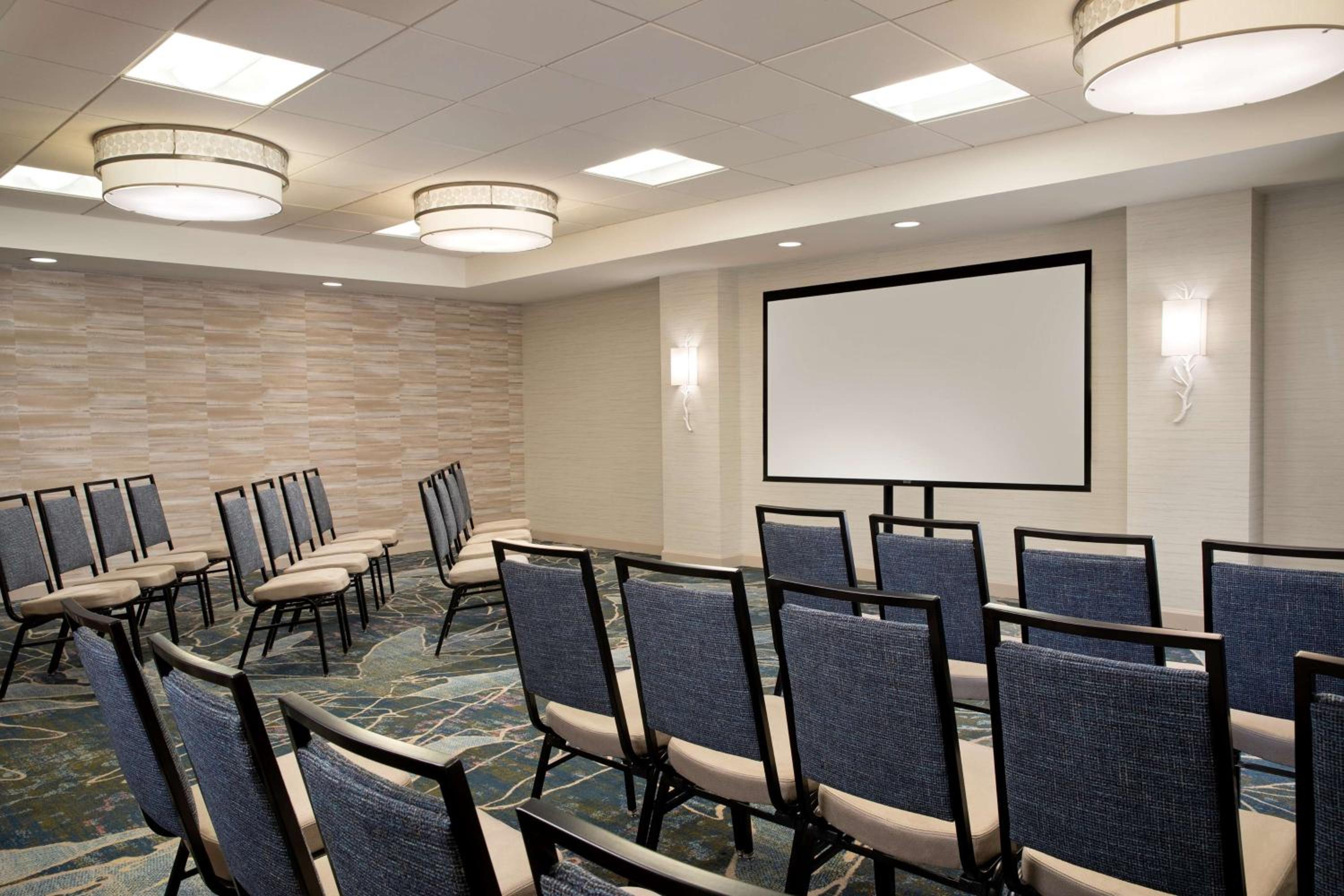 DoubleTree Suites by Hilton Orlando at Disney Springs
