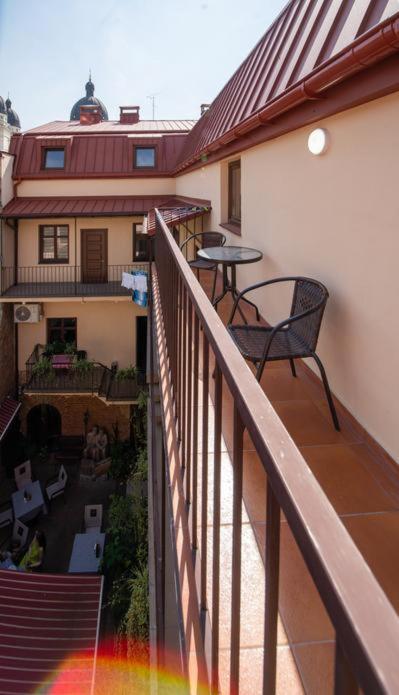 Apart Yaroslava Osmomysla 9 Square - city center view 3